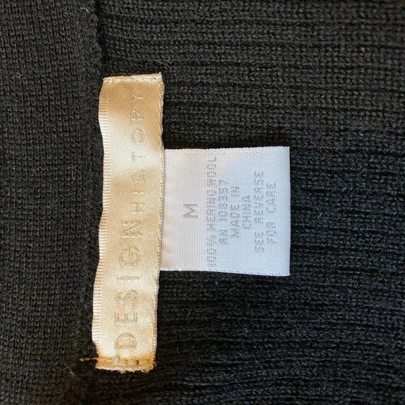 V Neck Design History 100% Merino Wool Cardigan Sweater Women Size M Pocket - Picture 4 of 6